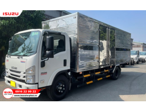 Xe tải Isuzu NQR75LE4 5 tấn Thùng Kín Xe tải Isuzu NQR75LE4 5 tấn Thùng Kín