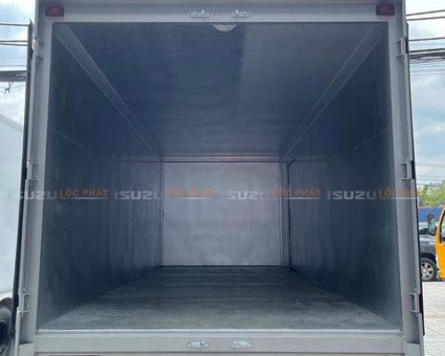 Xe tải Isuzu NPR 400 3.5 tấn Thùng Kín
