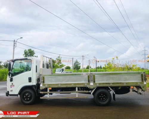 Xe tải Isuzu QKR 270 2.8 tấn Thùng Lửng