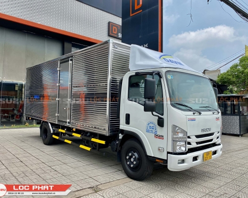 Xe tải Isuzu NQR 550 5.7 tấn Thùng Kín